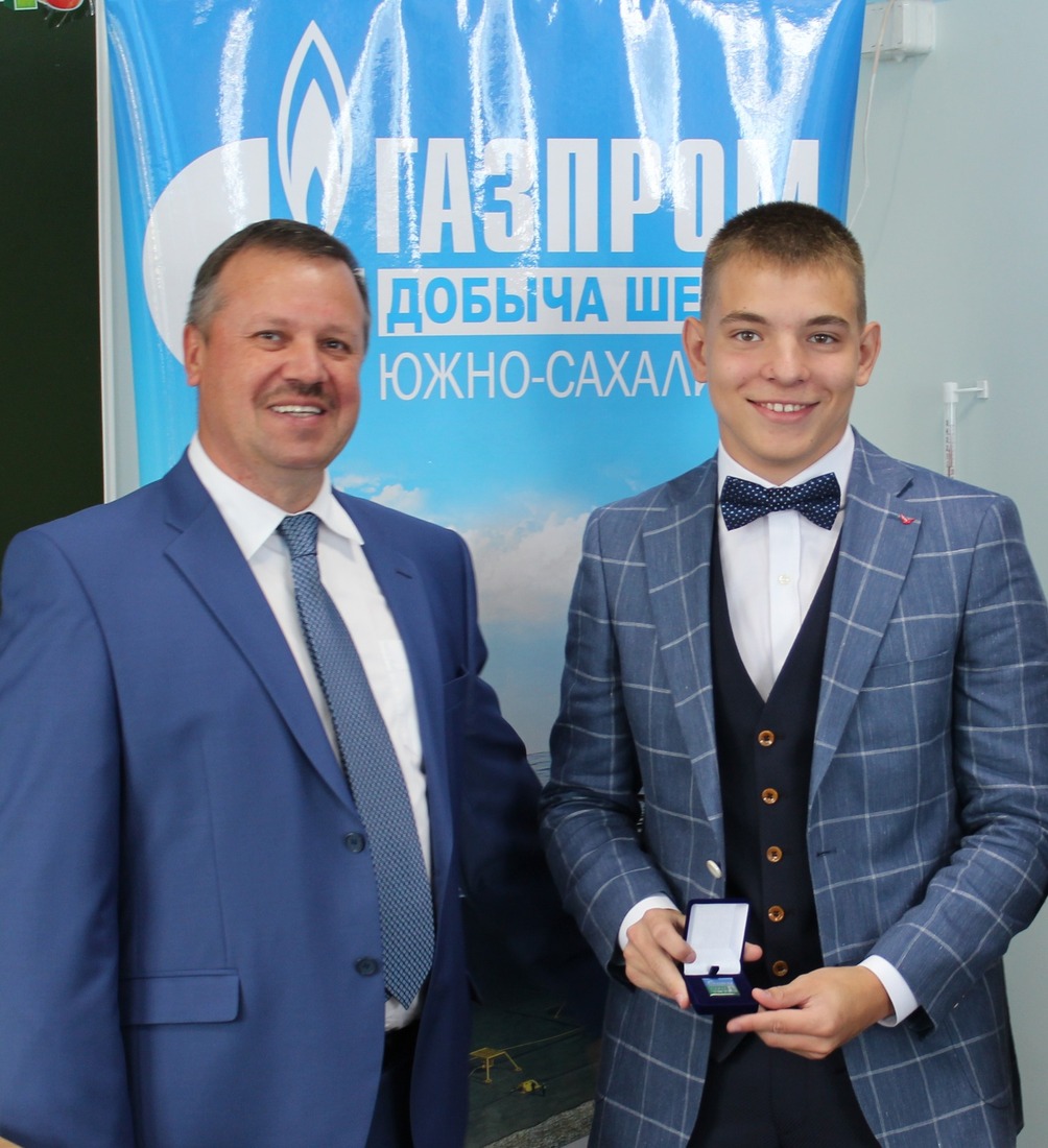 Андрей Суетинов и ученик второго "Газпром-класса" на Дальнем Востоке