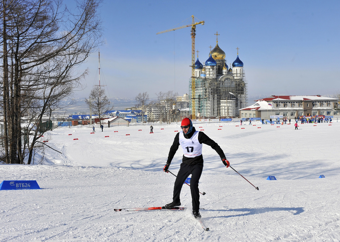Алексей Яин, победитель соревнований "Лыжные гонки — 2016" среди мужчин